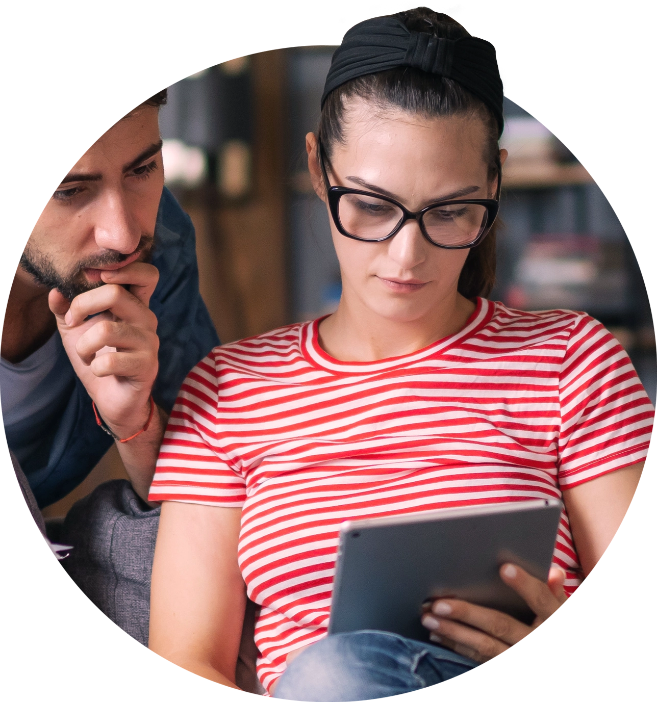 girl with tablet stripey tee